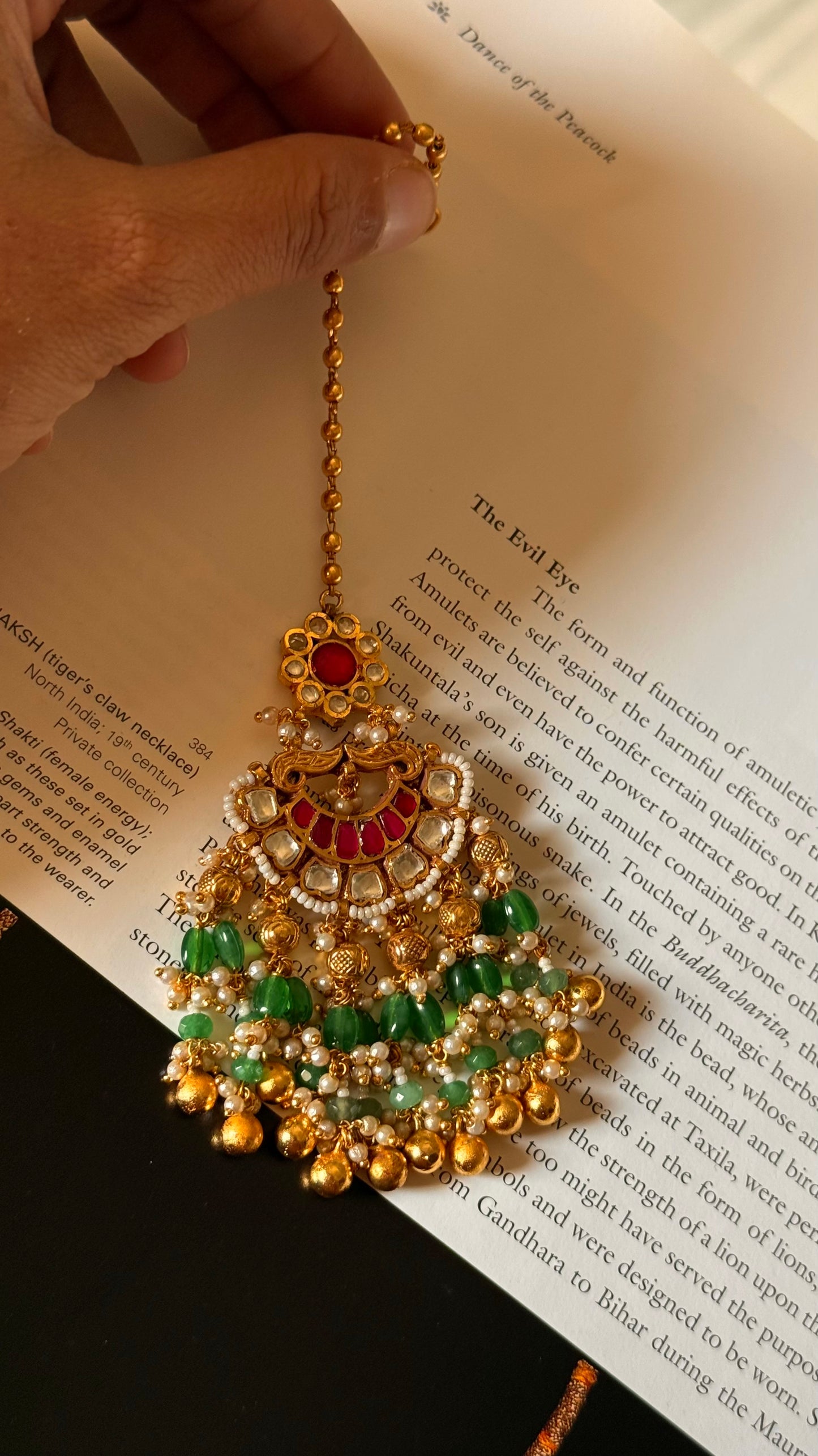 Emerald Chandbali maangtikka
