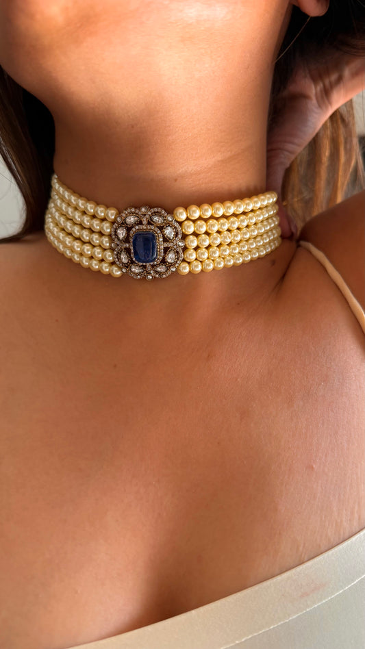 Heer Sapphire Victorian minimalist choker