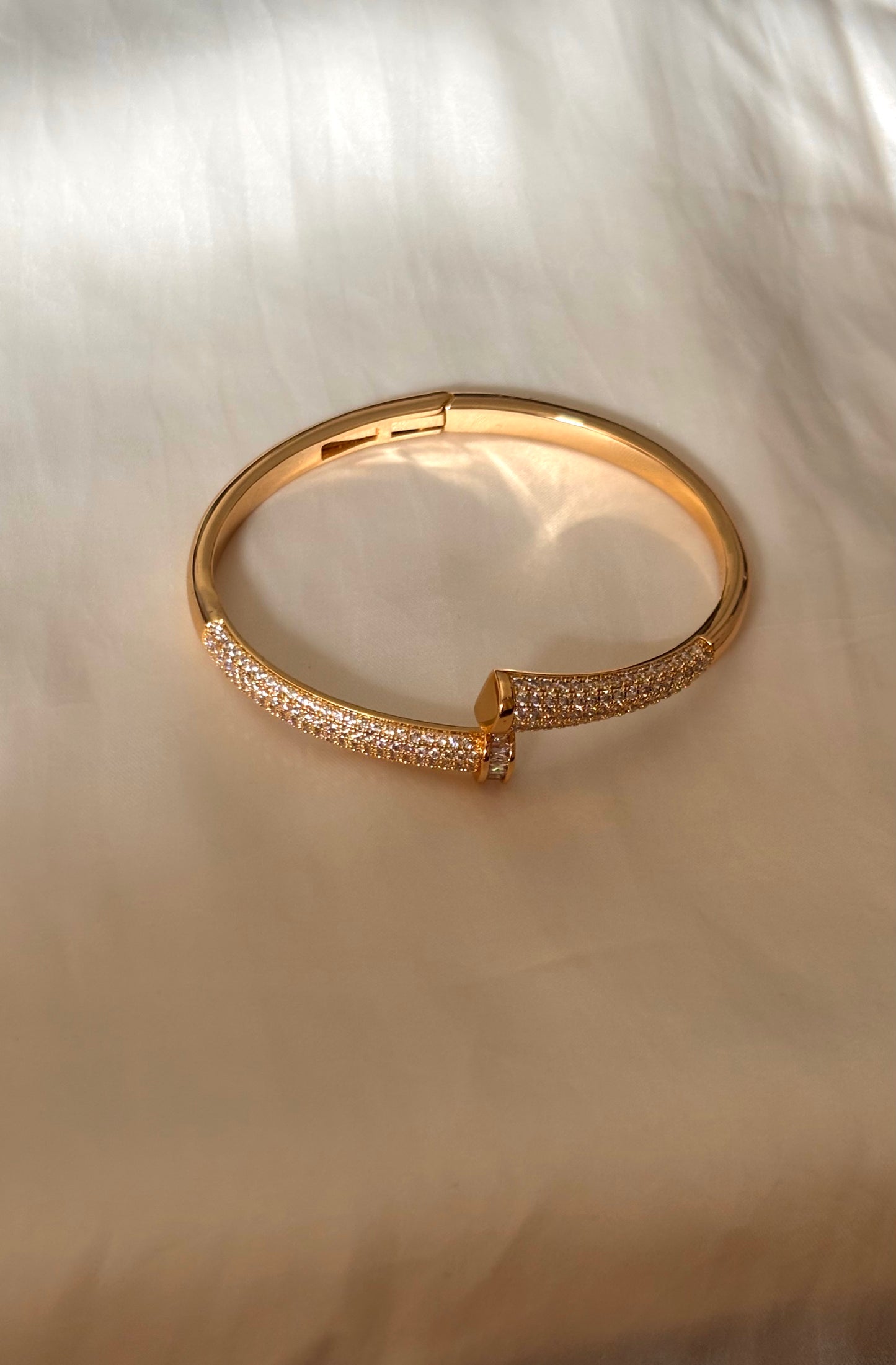 Gold bracelet