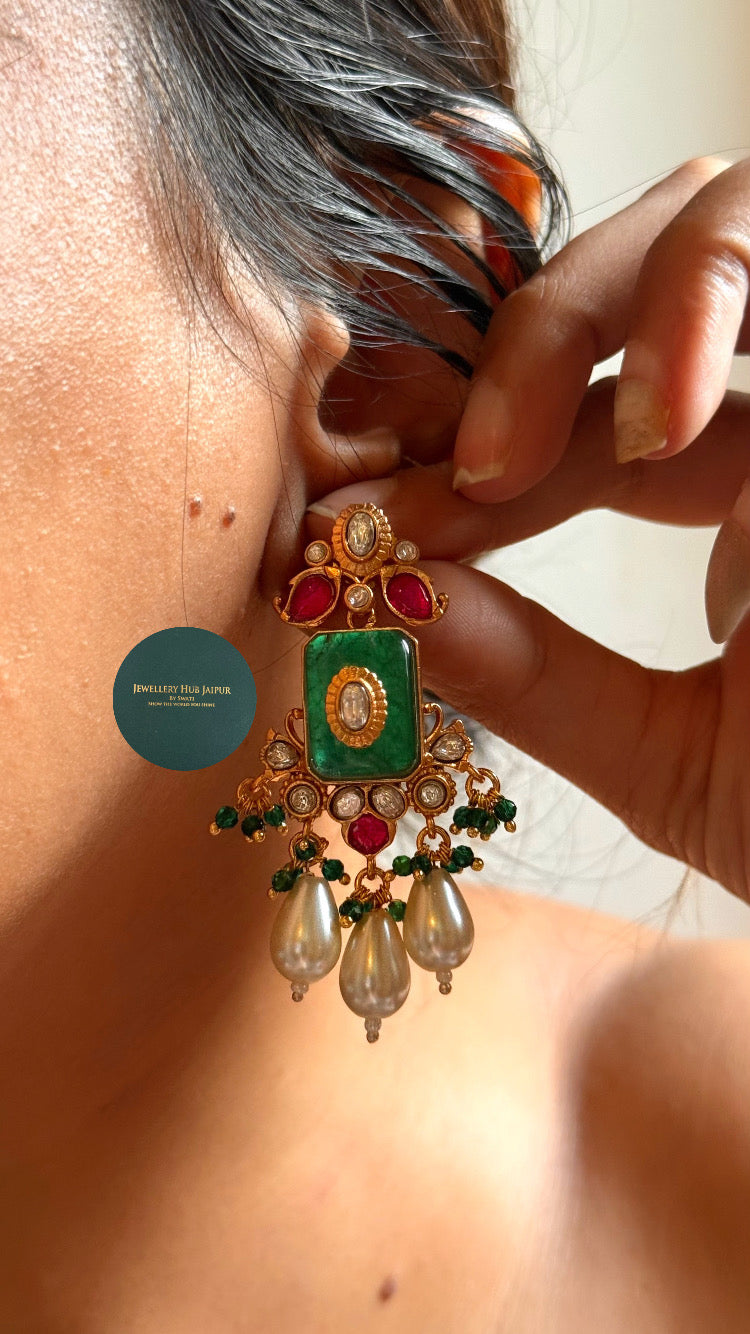 Amrapali inspired Emerald inlay carving with rani pink polki dual layer set