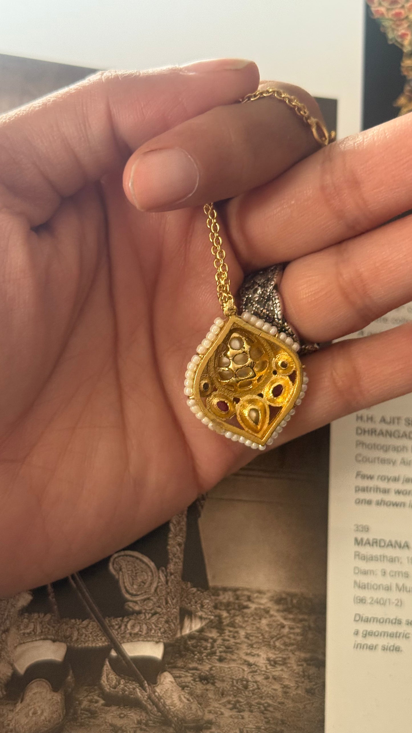 Ruby & emerald minimal maangtika