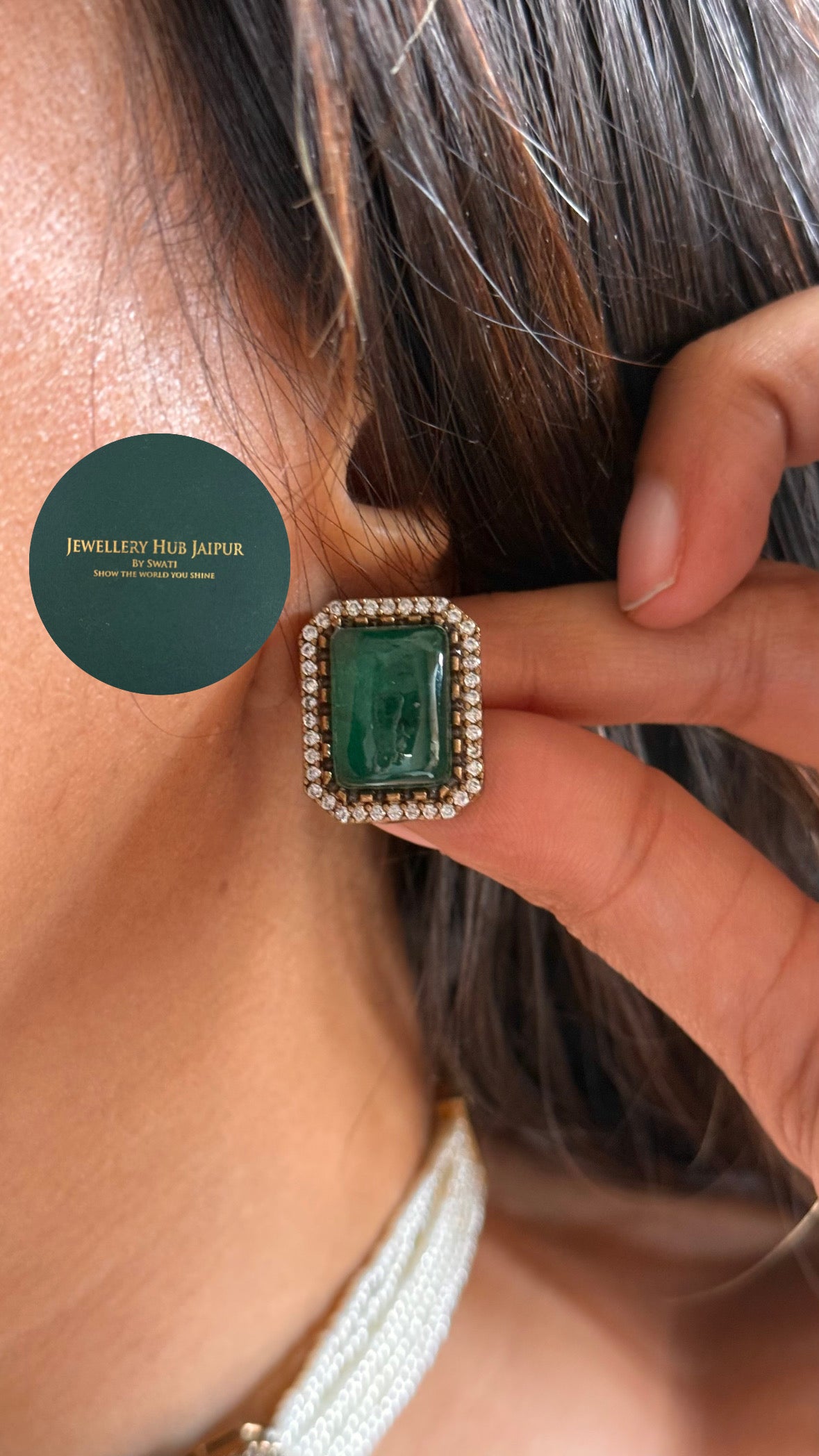 Emerald tanzanite minimal choker