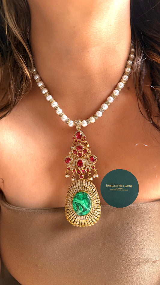 Pearl string tangerine& emerald designer pendant set