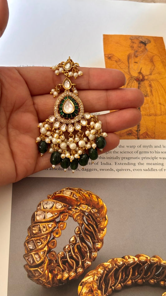 Emerald katdana with drops maangtika