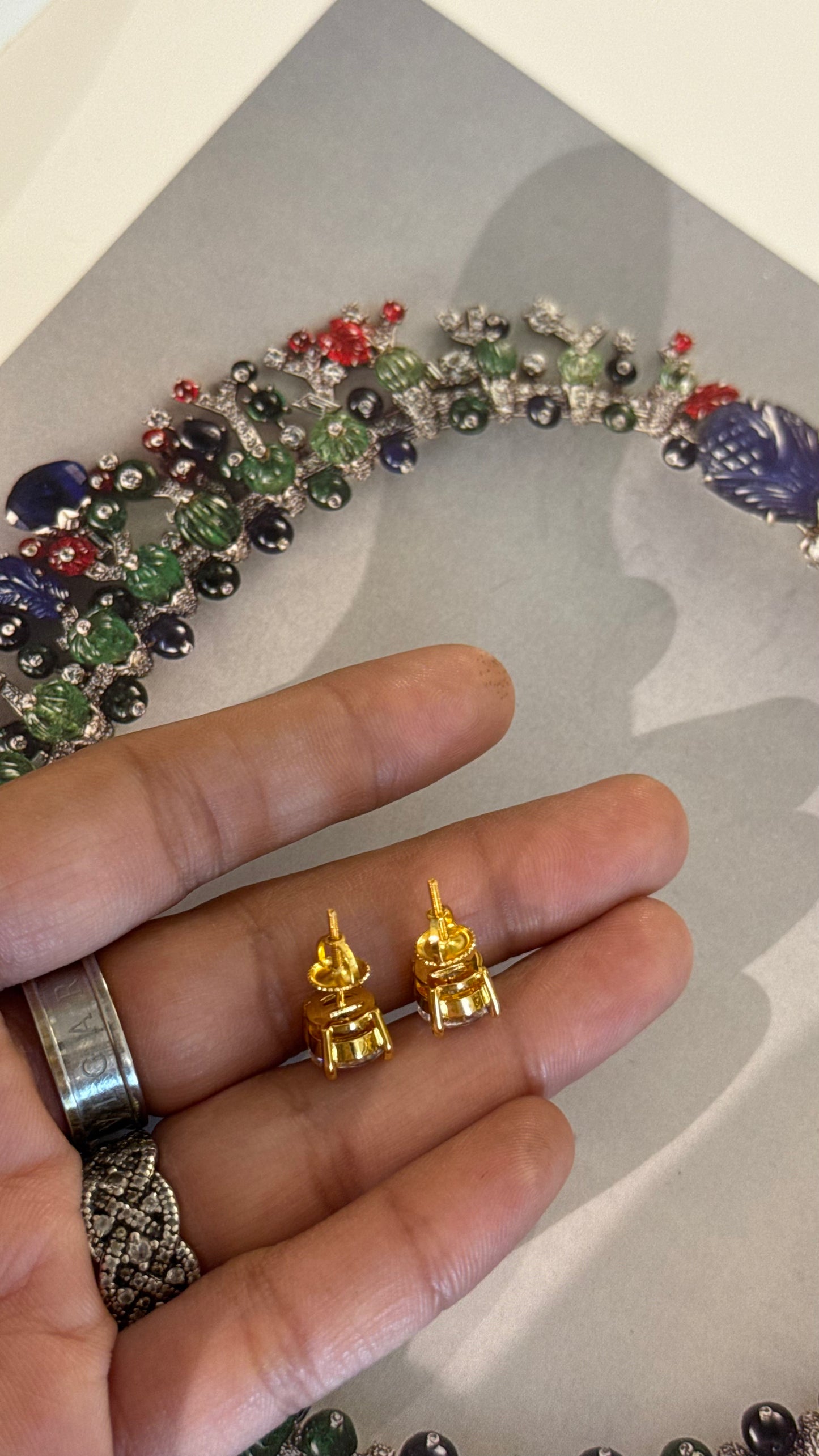 Gold One Carat Solitaire Diamond Studds