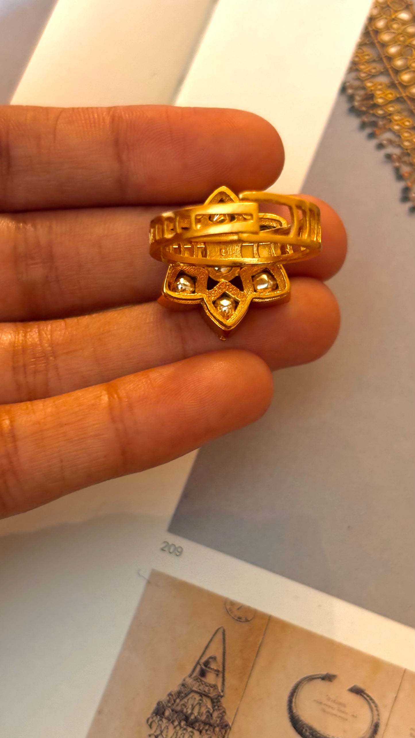 Peeli polki Floral adjustable ring