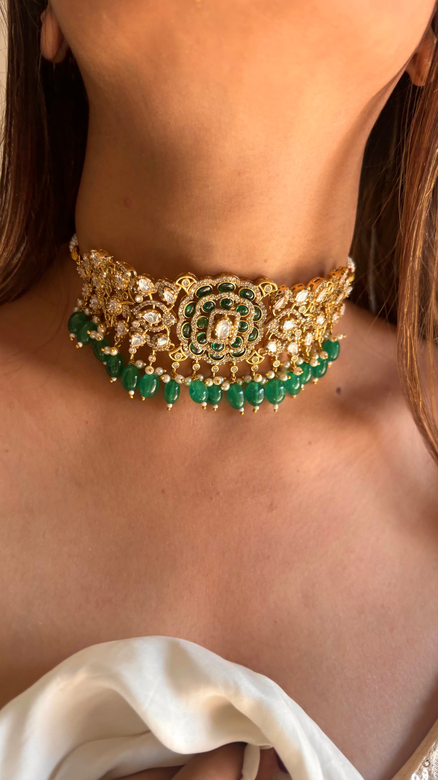 Pratiksha Emerald minimalist polki Choker