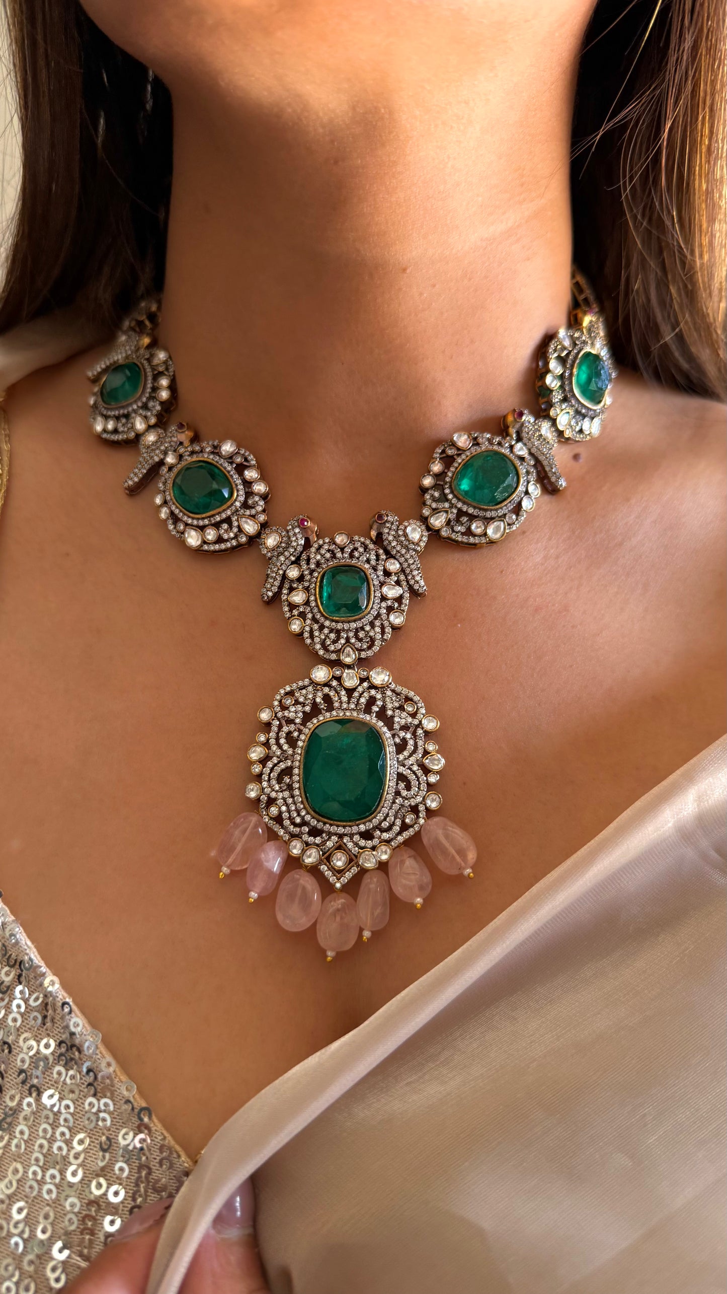 Emerald long necklace with earrings