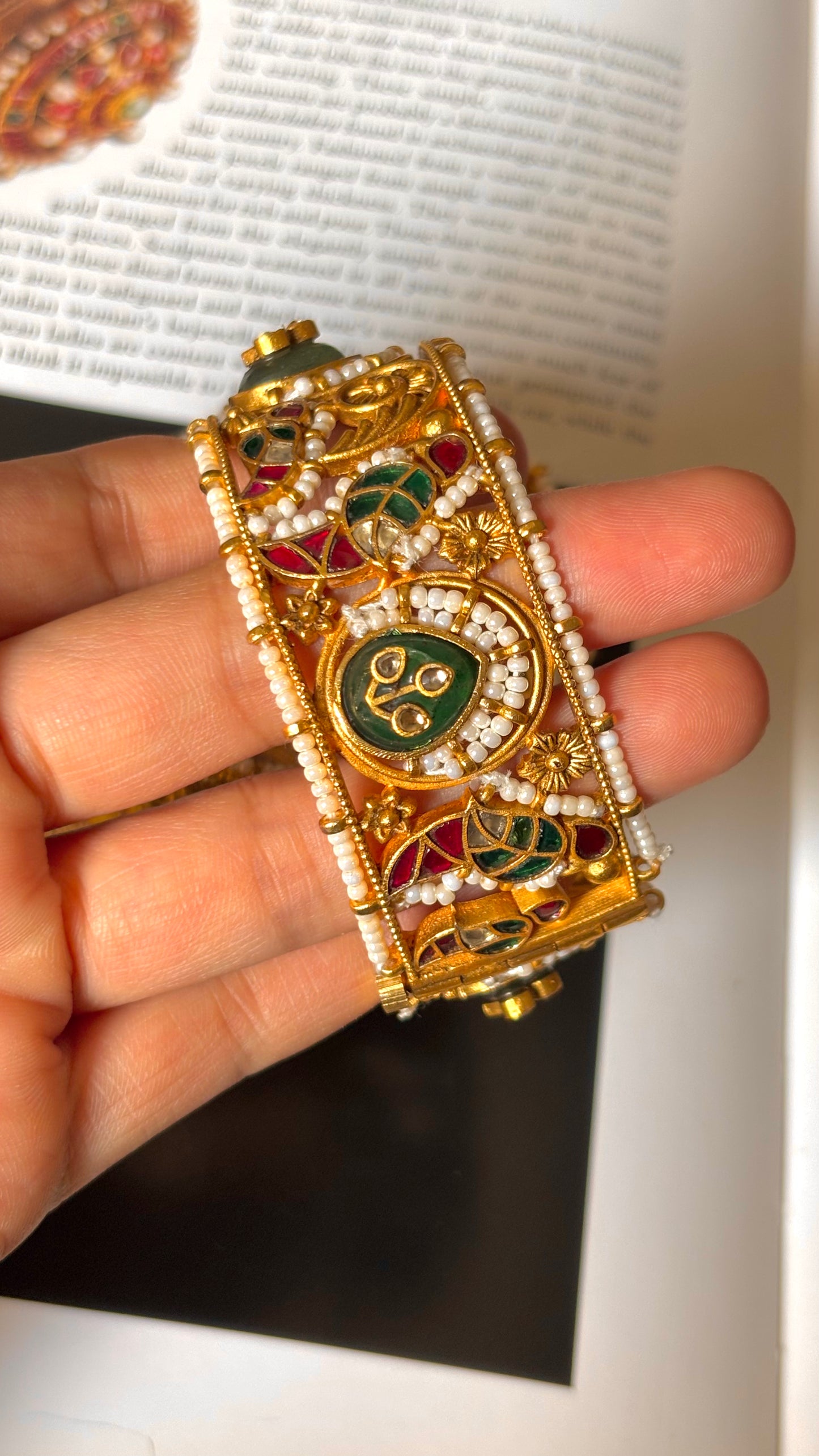 Emerald inlay Paachi Kundan jadau openable Bangles