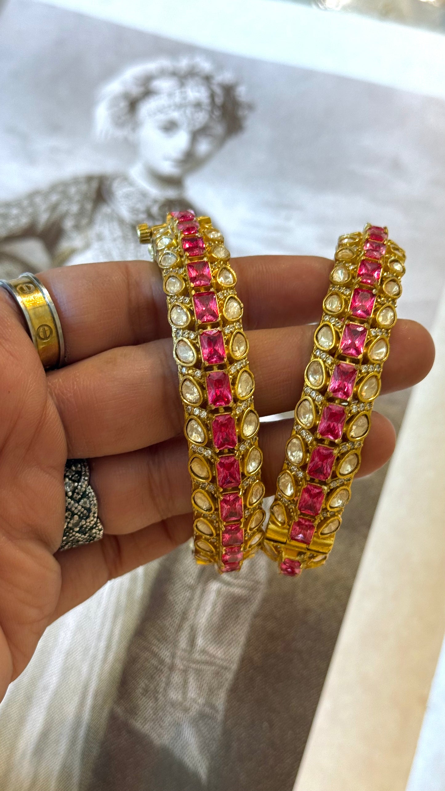 Rani pink lv polki bangles