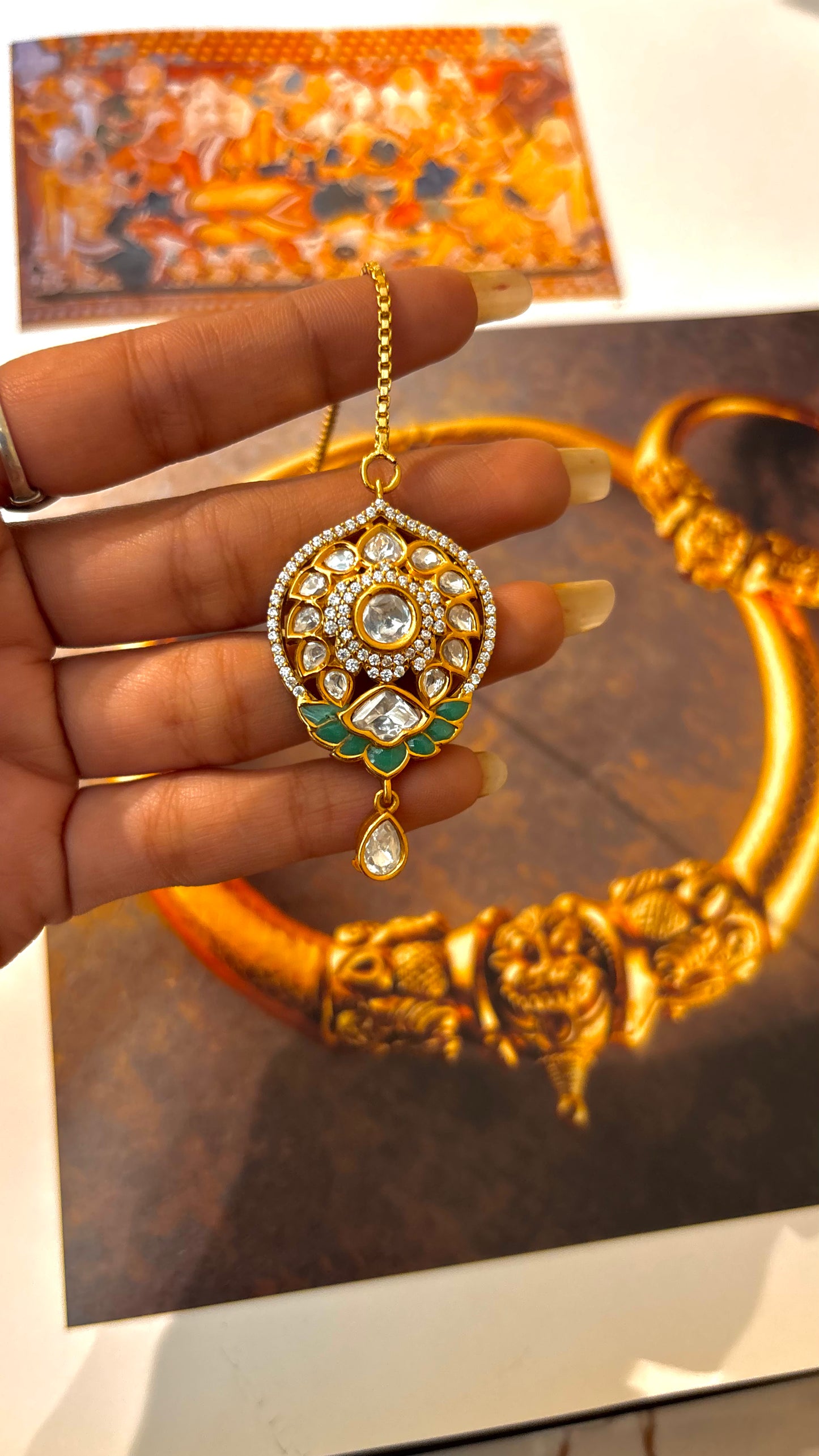 Emerald Polki maangtika