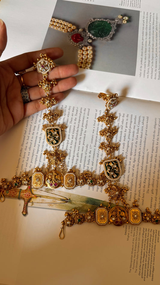 Emerald & ruby rajwada Hathphool