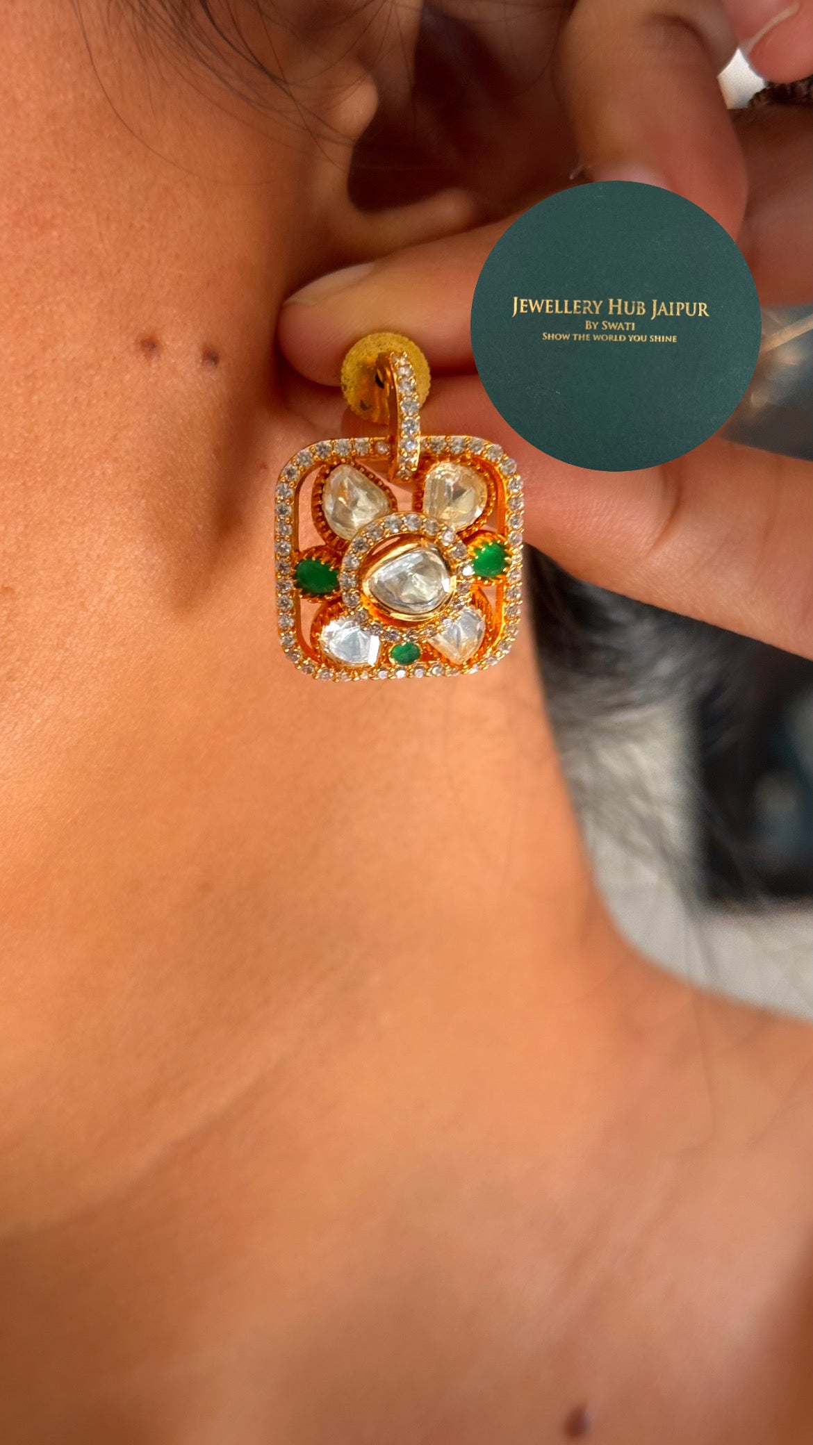 Real moissanite emerald floral design choker set