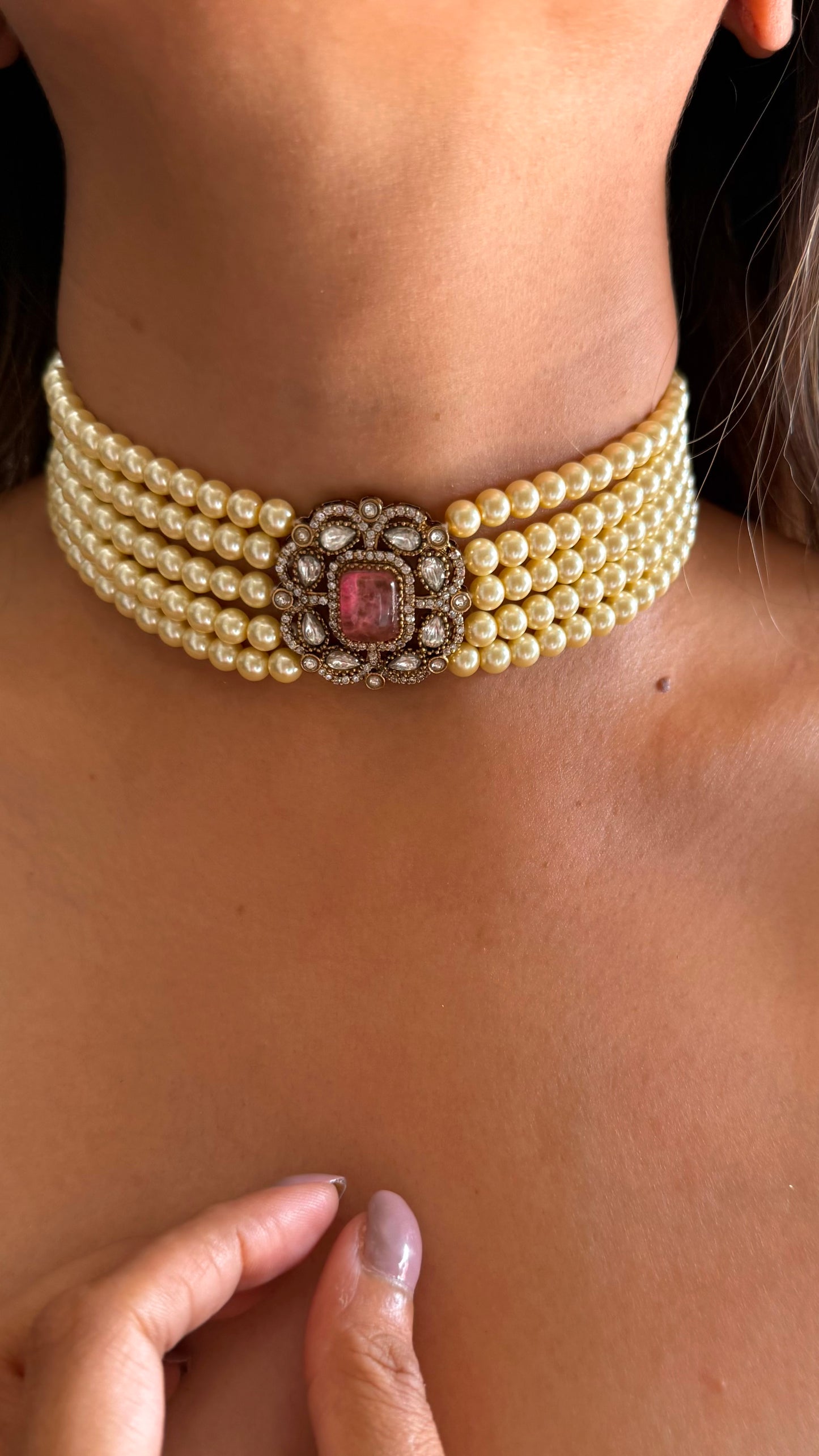 Heer Rose quartz Victorian minimalist choker