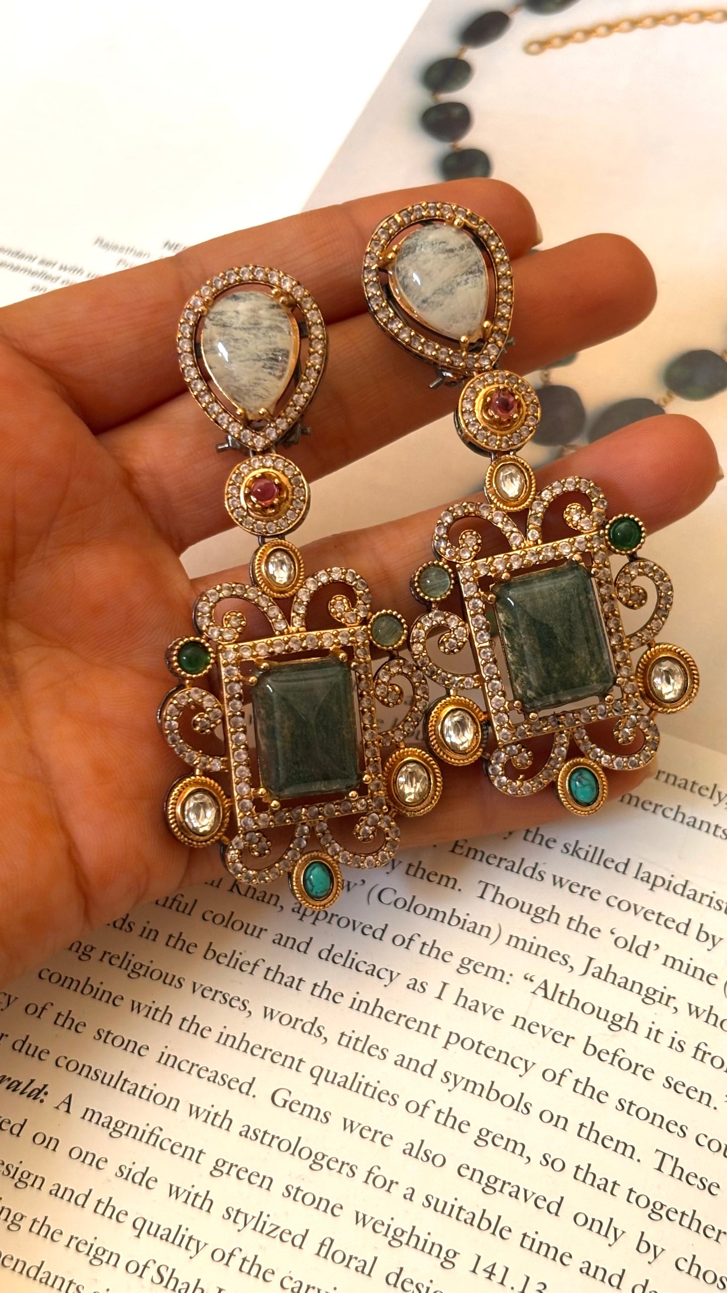 Emerald & mother of pearl sabyasachi inspired necklace