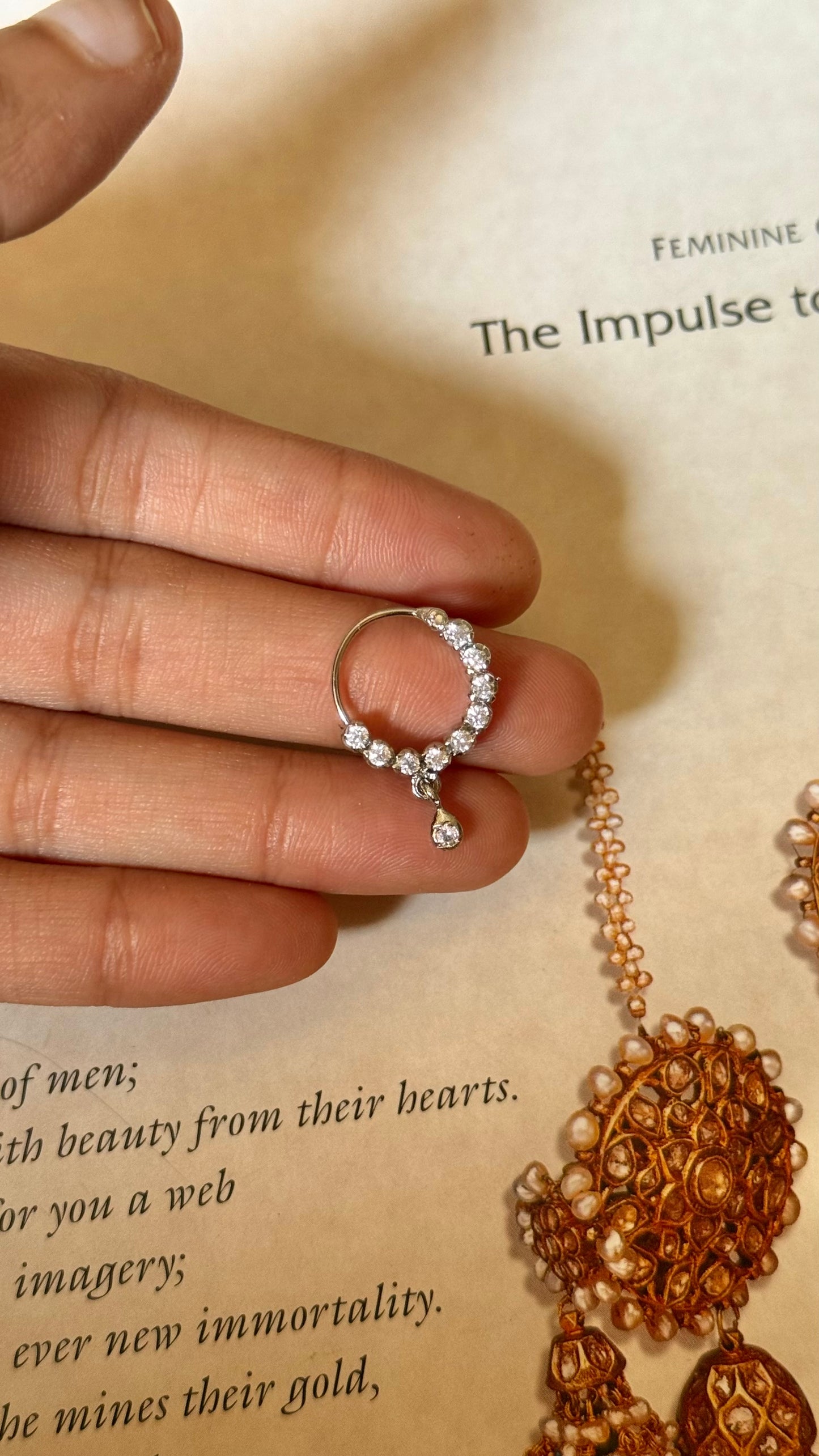 Minimal cz diamond nath