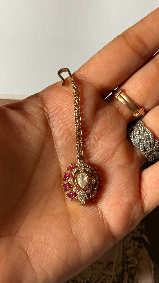 Mini rani pink Victorian tikka