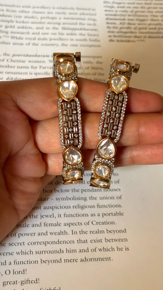 Drop shape polki Victorian Bangles