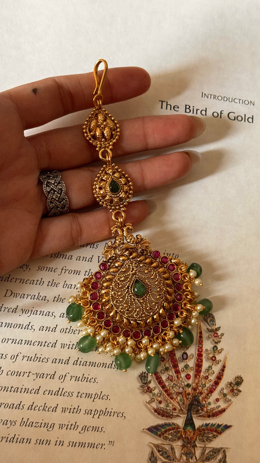 Emerald golden rajwada maangtika