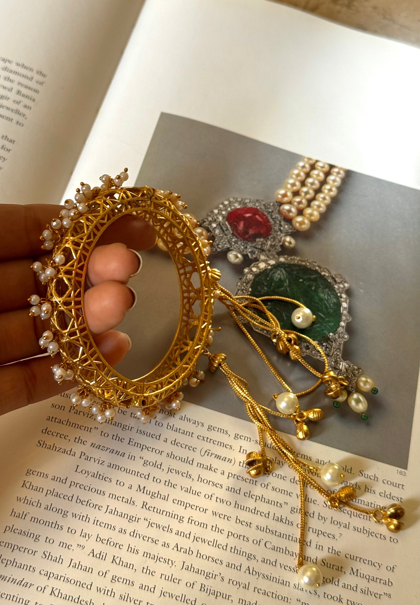 Designer bracelet with gungroo drops pearl detailing bracelet ( single)