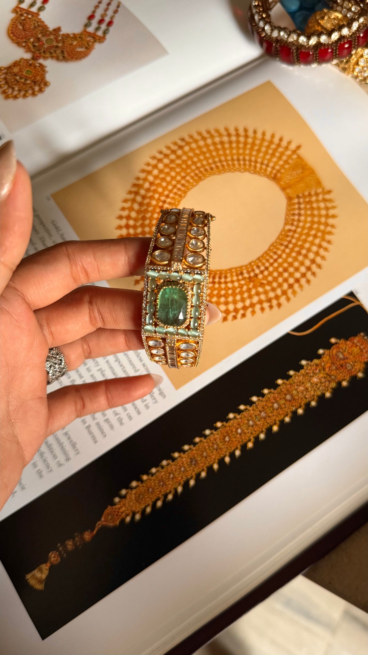 Mint doublet & moissanite openable bracelet