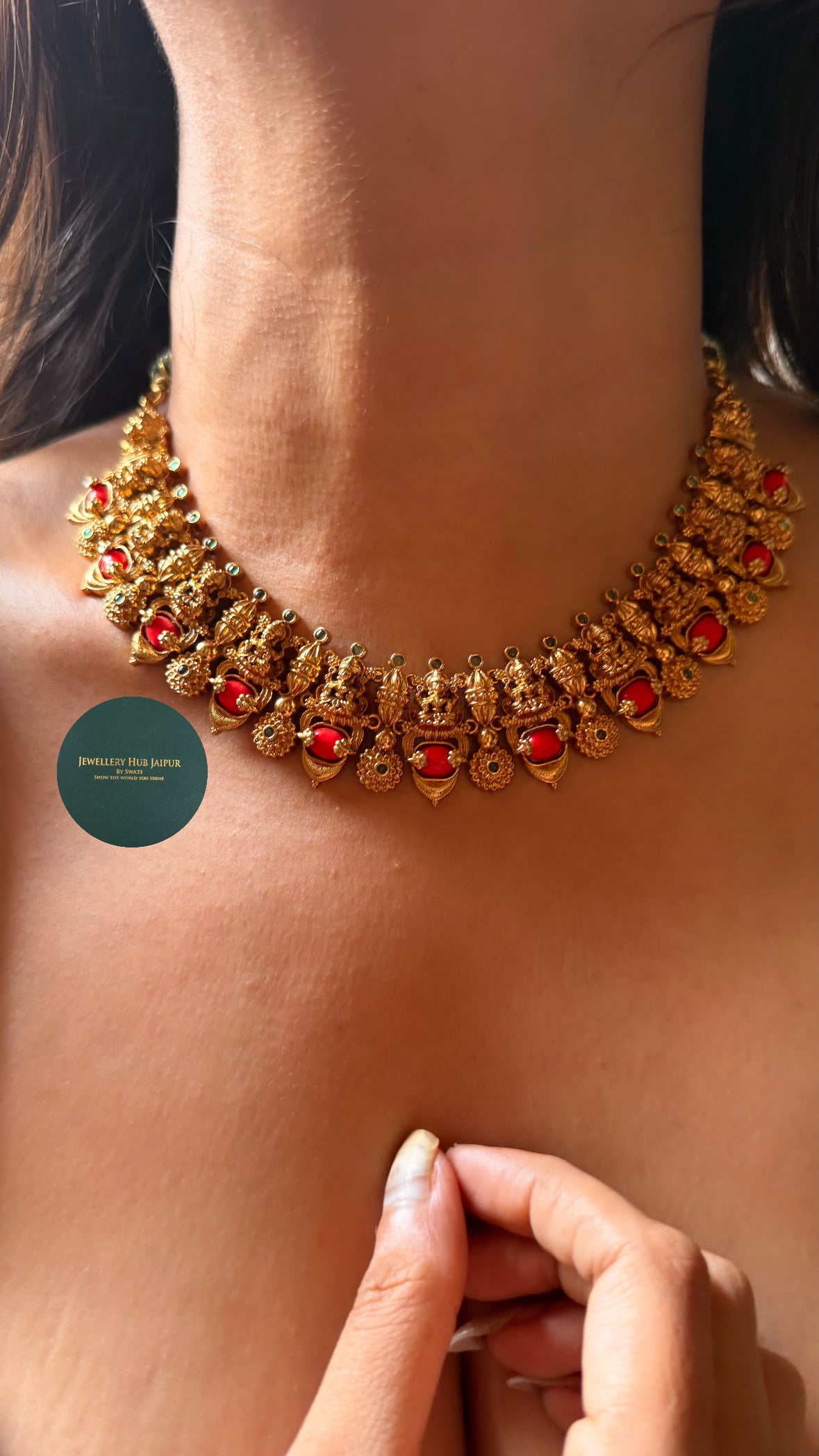 Goddess laxmi minimal potta red temple set