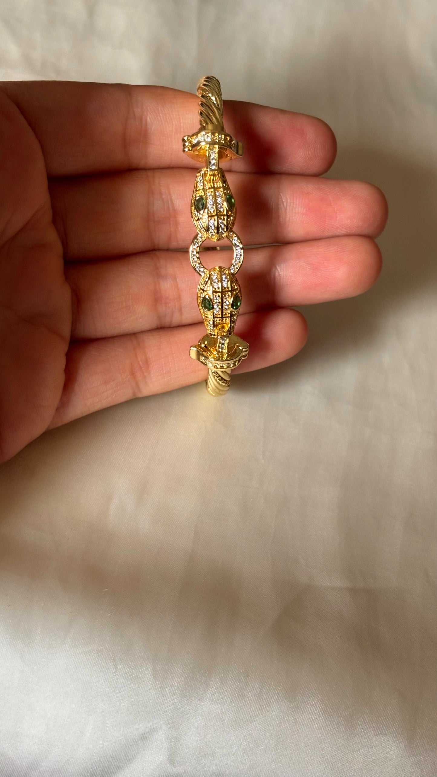 Gold  leopard ring bracelet
