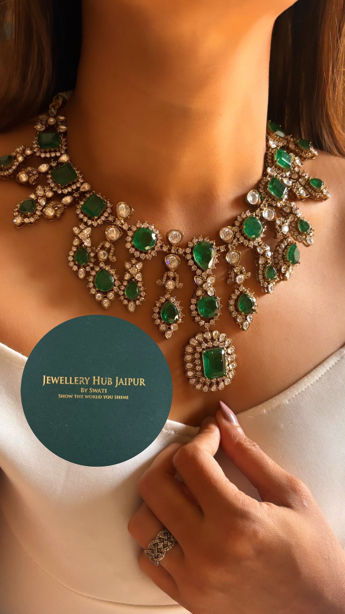 Emerald doublet heritage necklace set