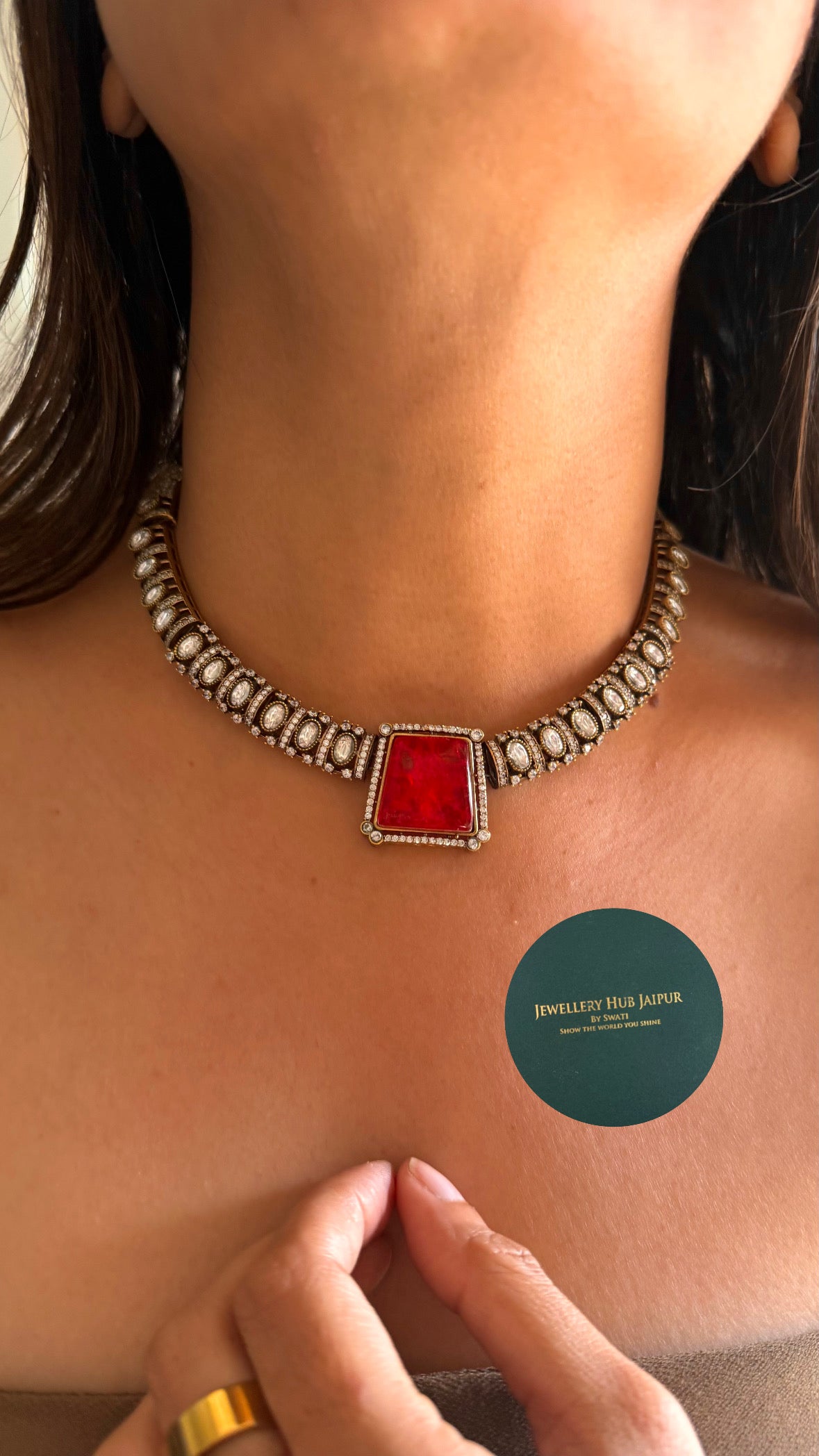 Red pota victorian necklace
