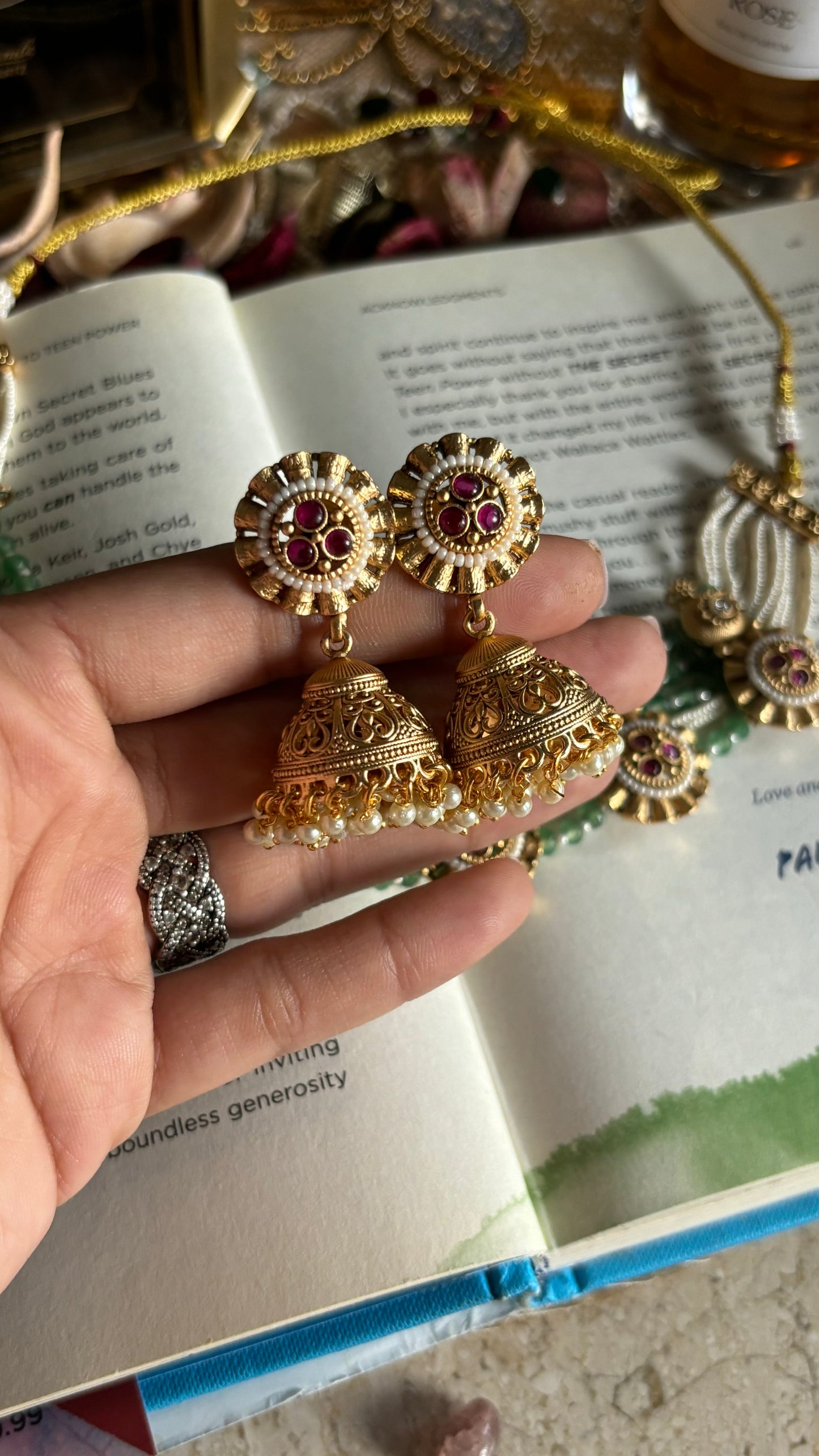 Ruby mint minimalist rajwada necklace