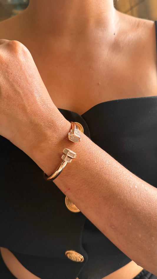 Open-Cuff Square End bracelet (rose gold)