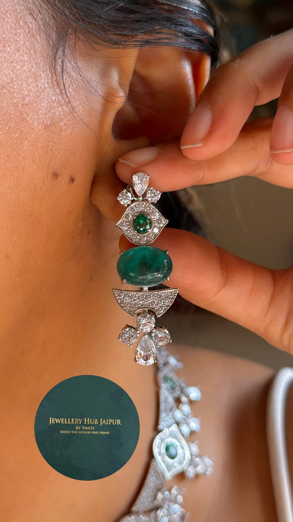 Bvlgari inspired, emerald diamond statement necklace