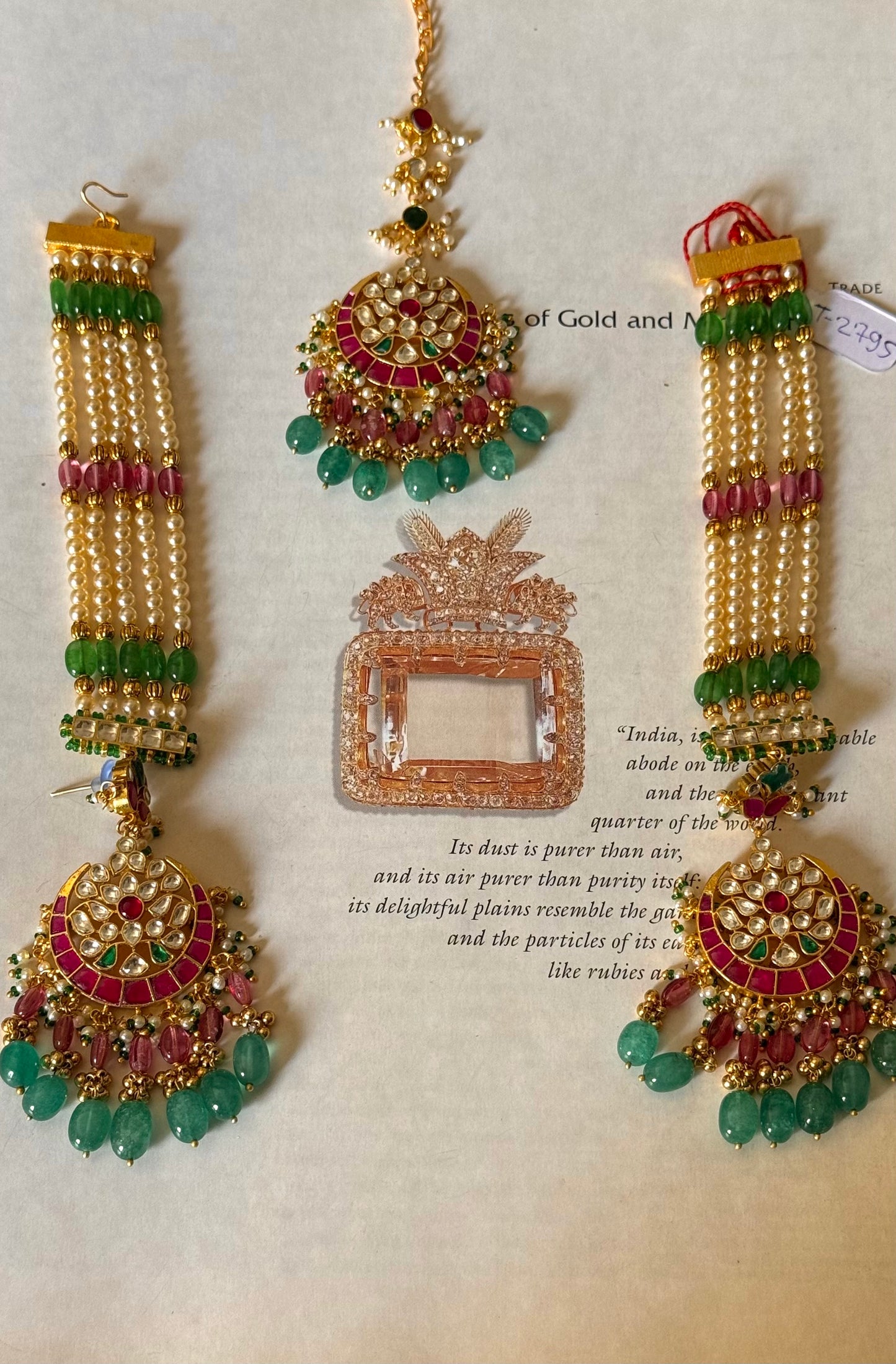 Paachi kundan Mughal chaand inspired long earings & maangtikka