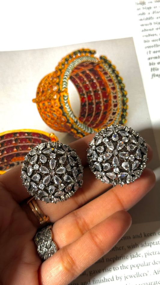 Zircon black metal studs