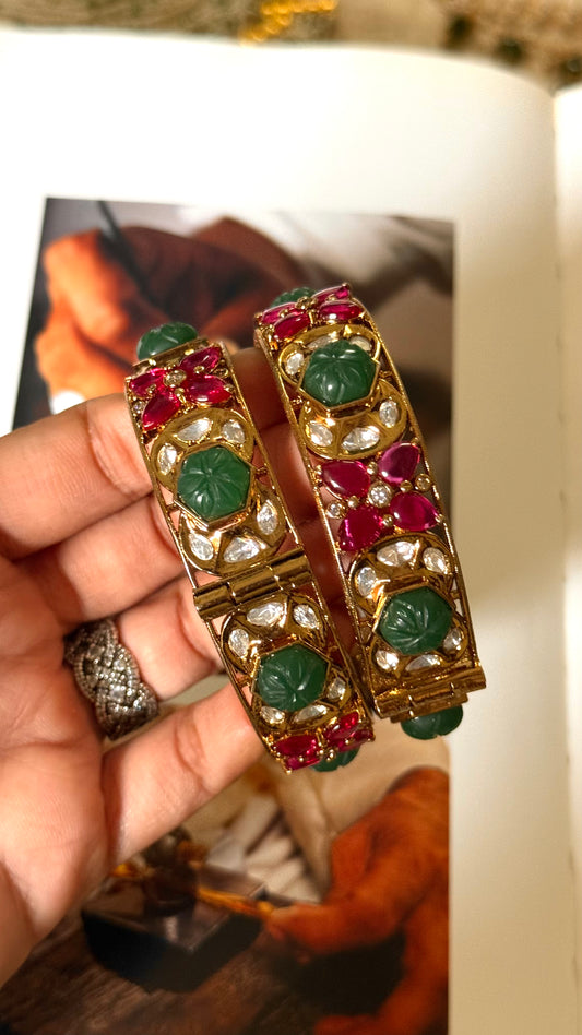 Emerald inlay & rani pink floral openable bangle