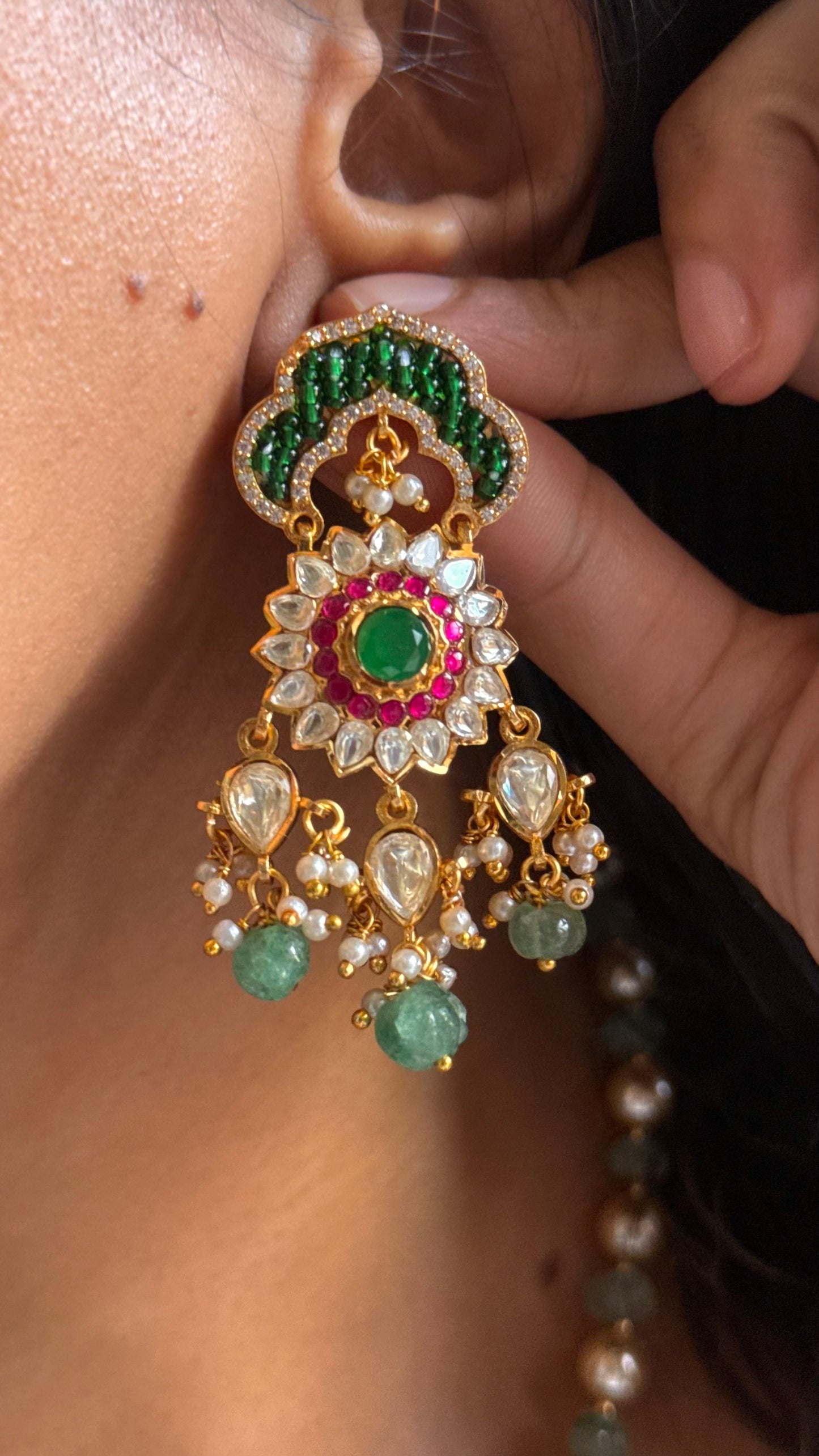Emerald & ruby moissanite floral pattern pendant set