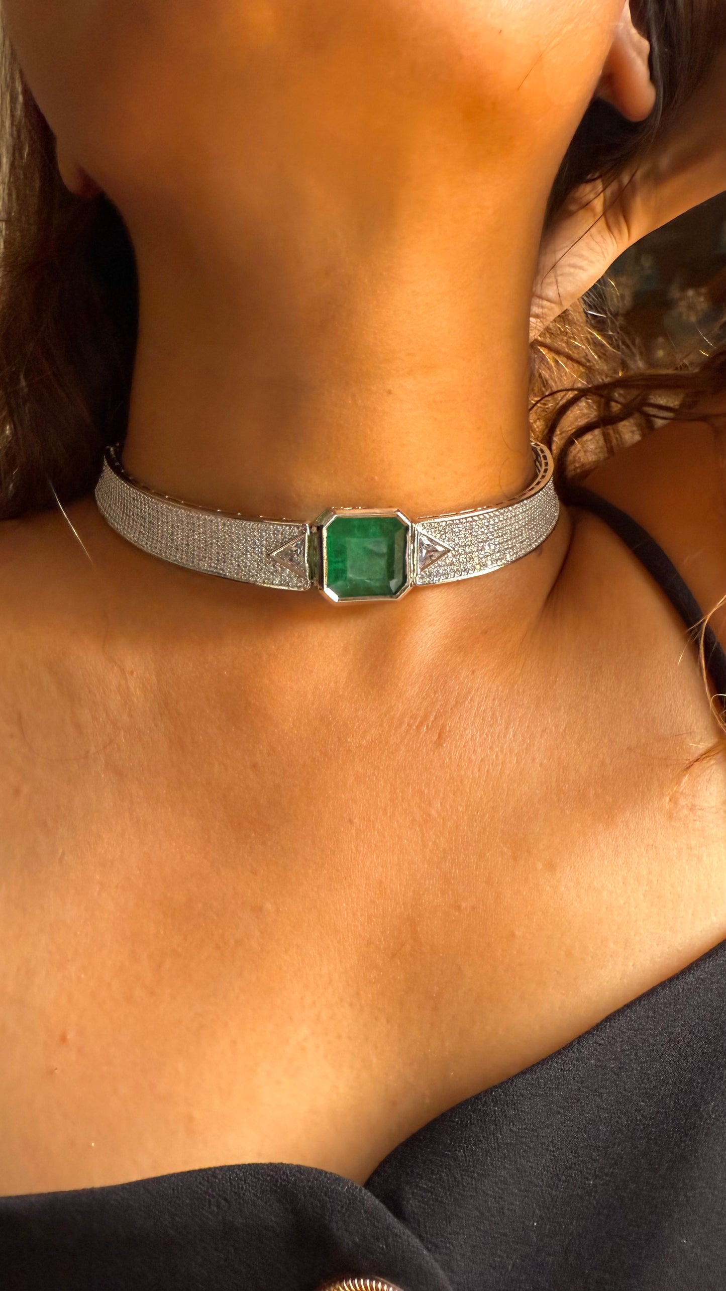 Minimalist emerald, diamond choker