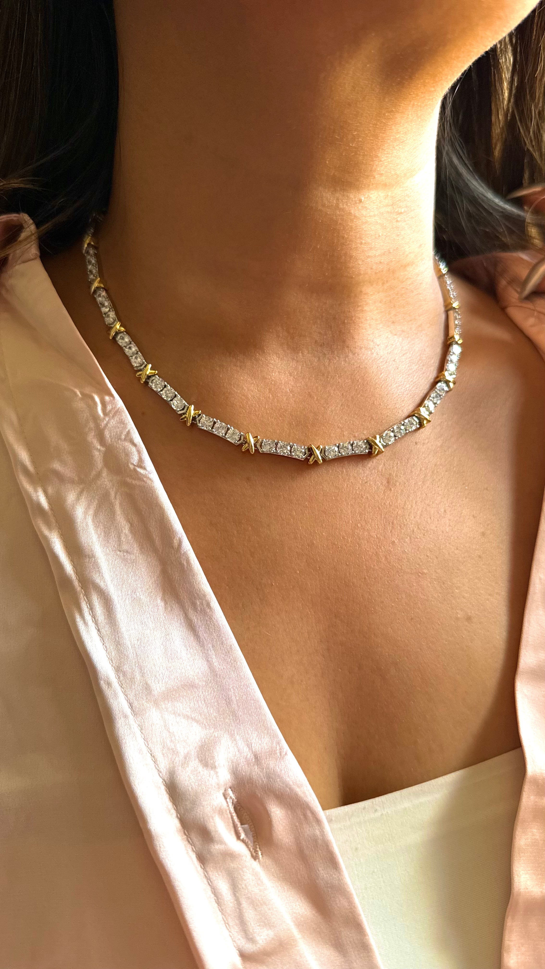 Diamond minimal necklace