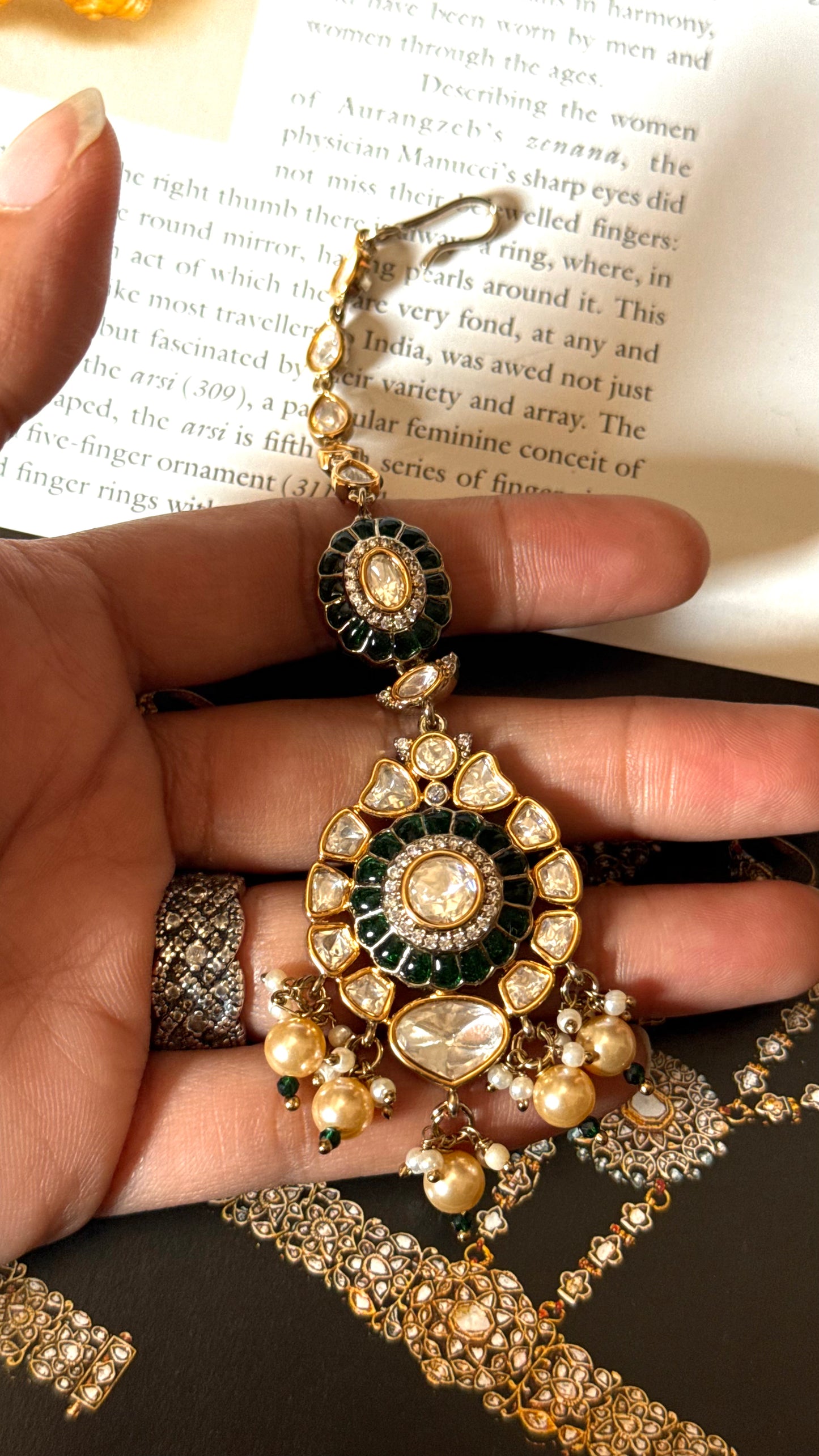 Emerald uncut polki Maangtika
