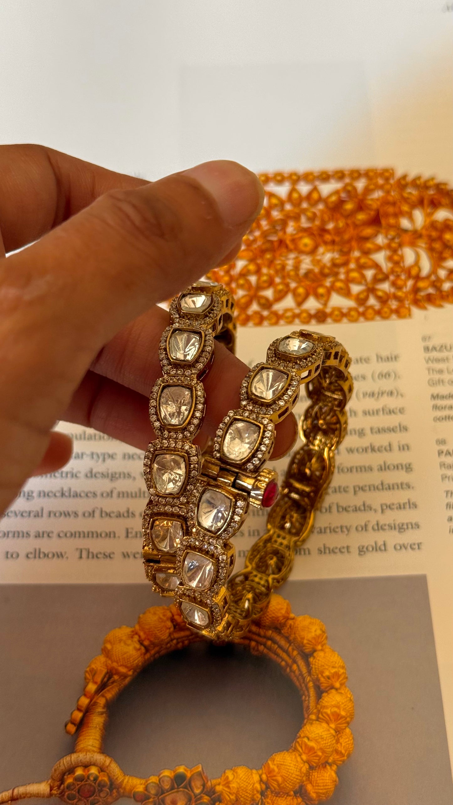 Uncut polki Victorian bangles