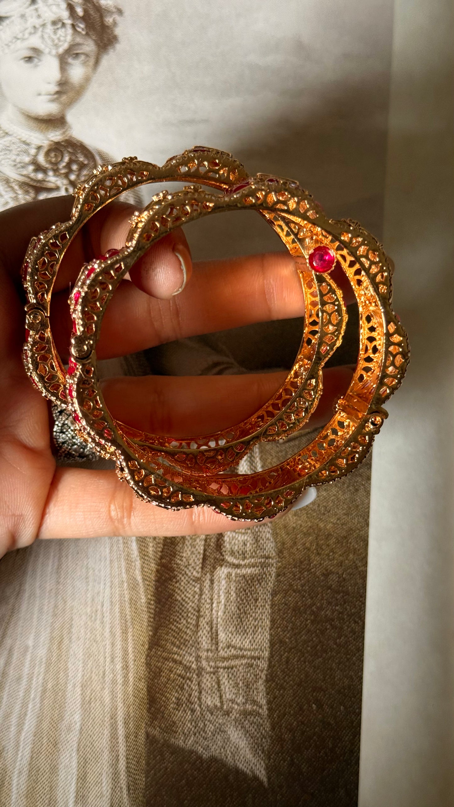 Rani pink Moissanite openable bangle