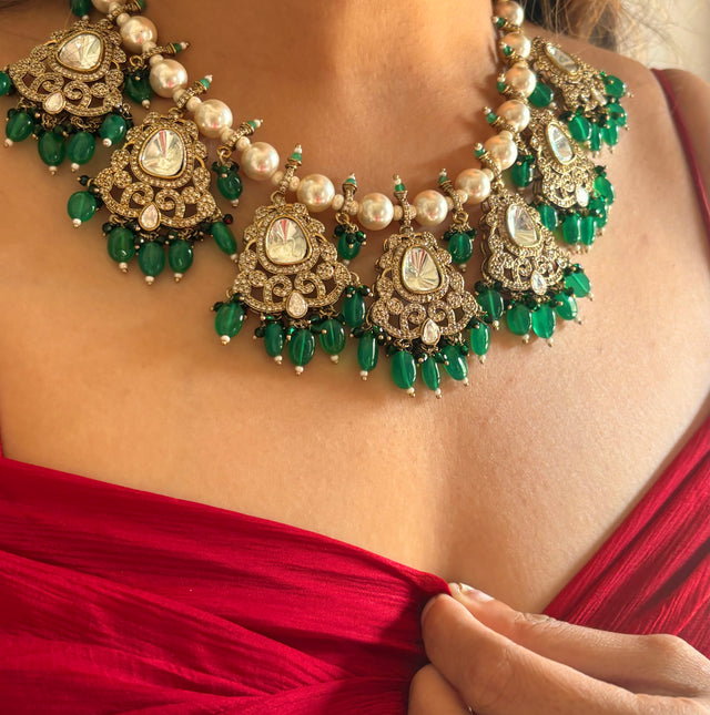 Emerald pearl victorian necklace