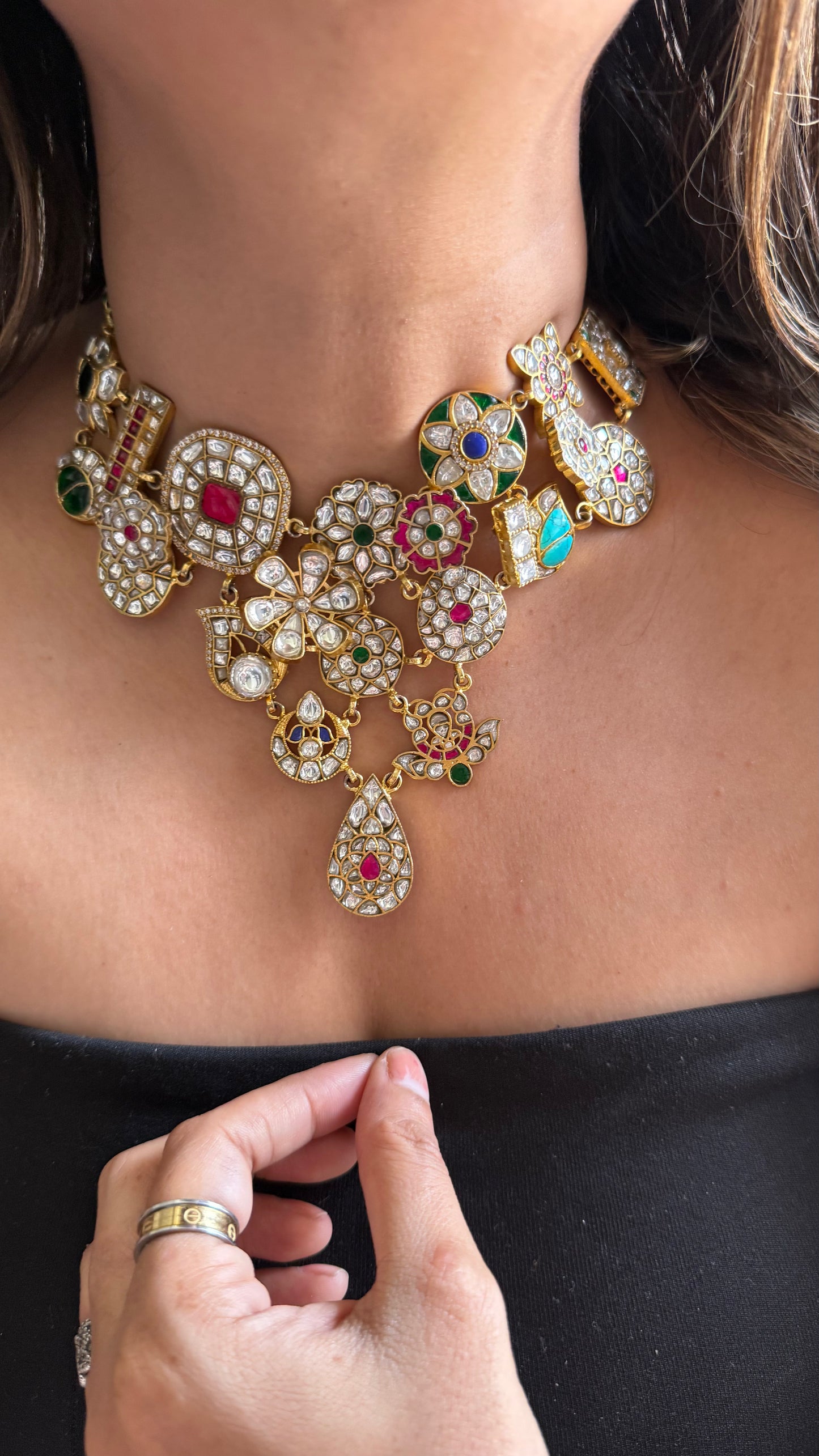 Handmade Paachi kundan Multiple Motif Necklace