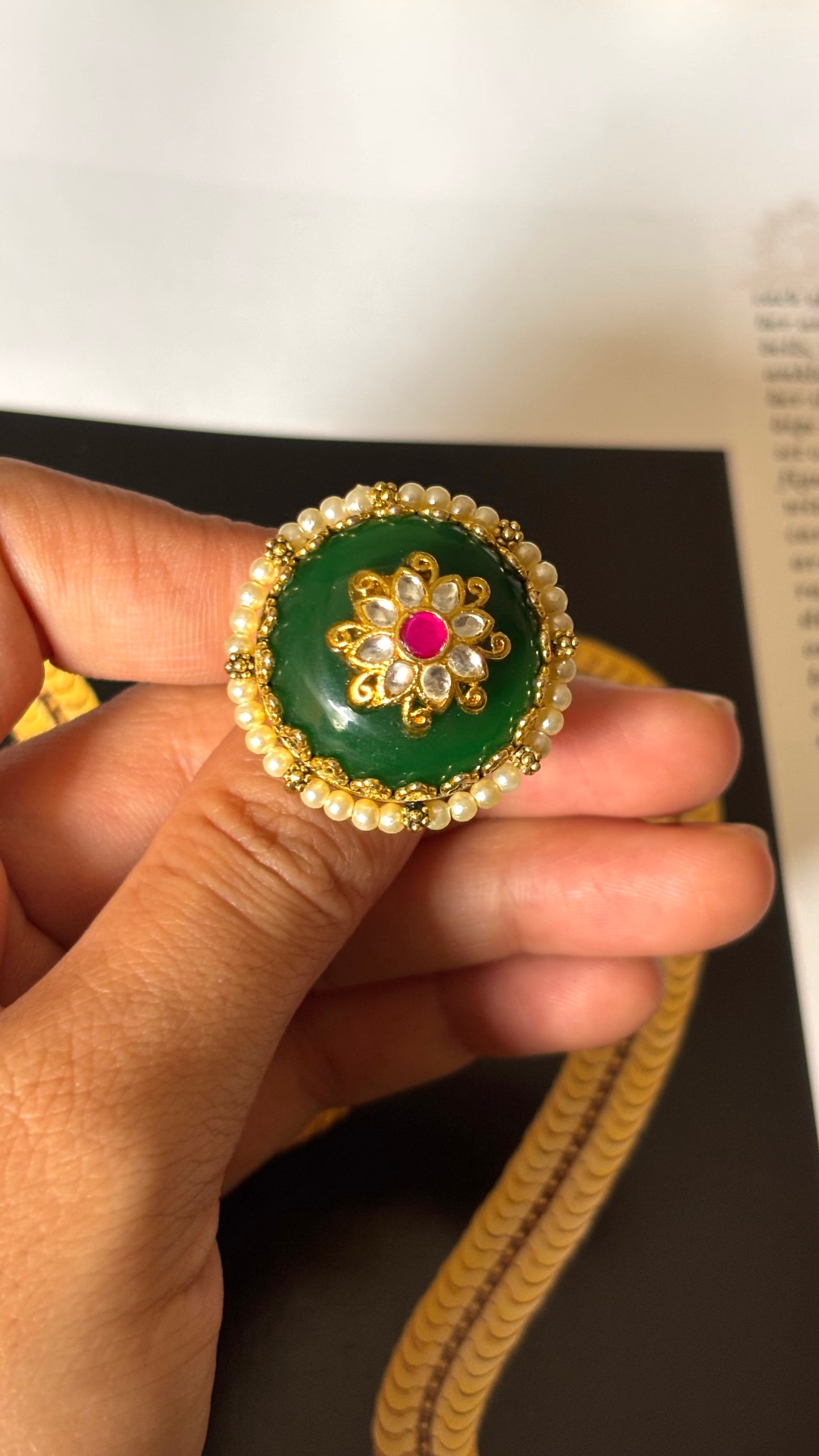 Floral emerald nakashi ring