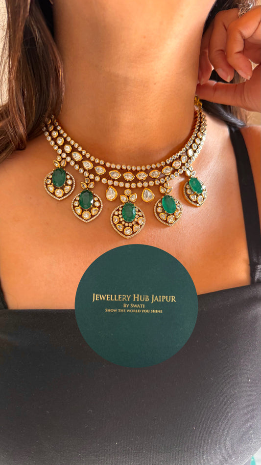 Emerald stone peeli polki necklace