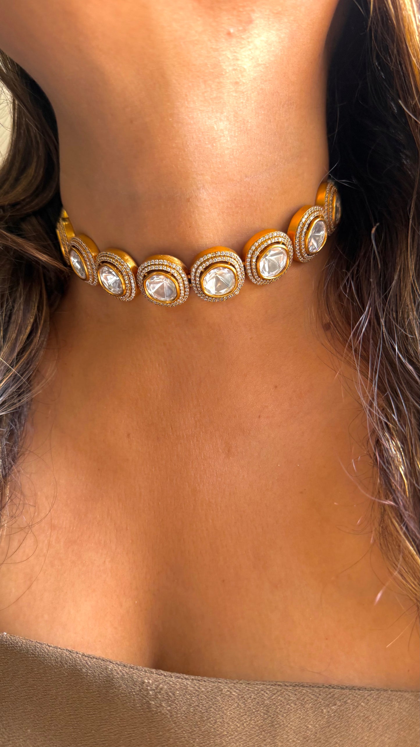 Uncut Polki minimal choker with studs