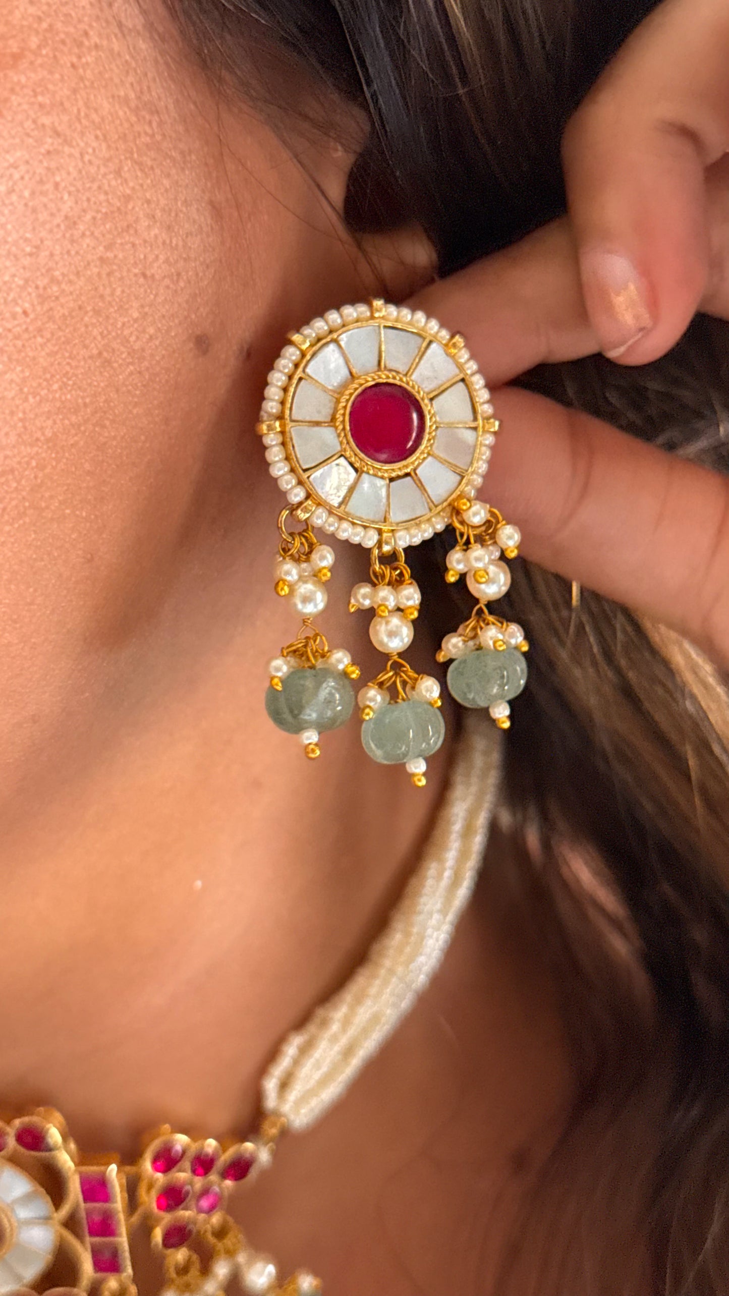 Rani pink ruby & mother of pearl thread choker Necklace