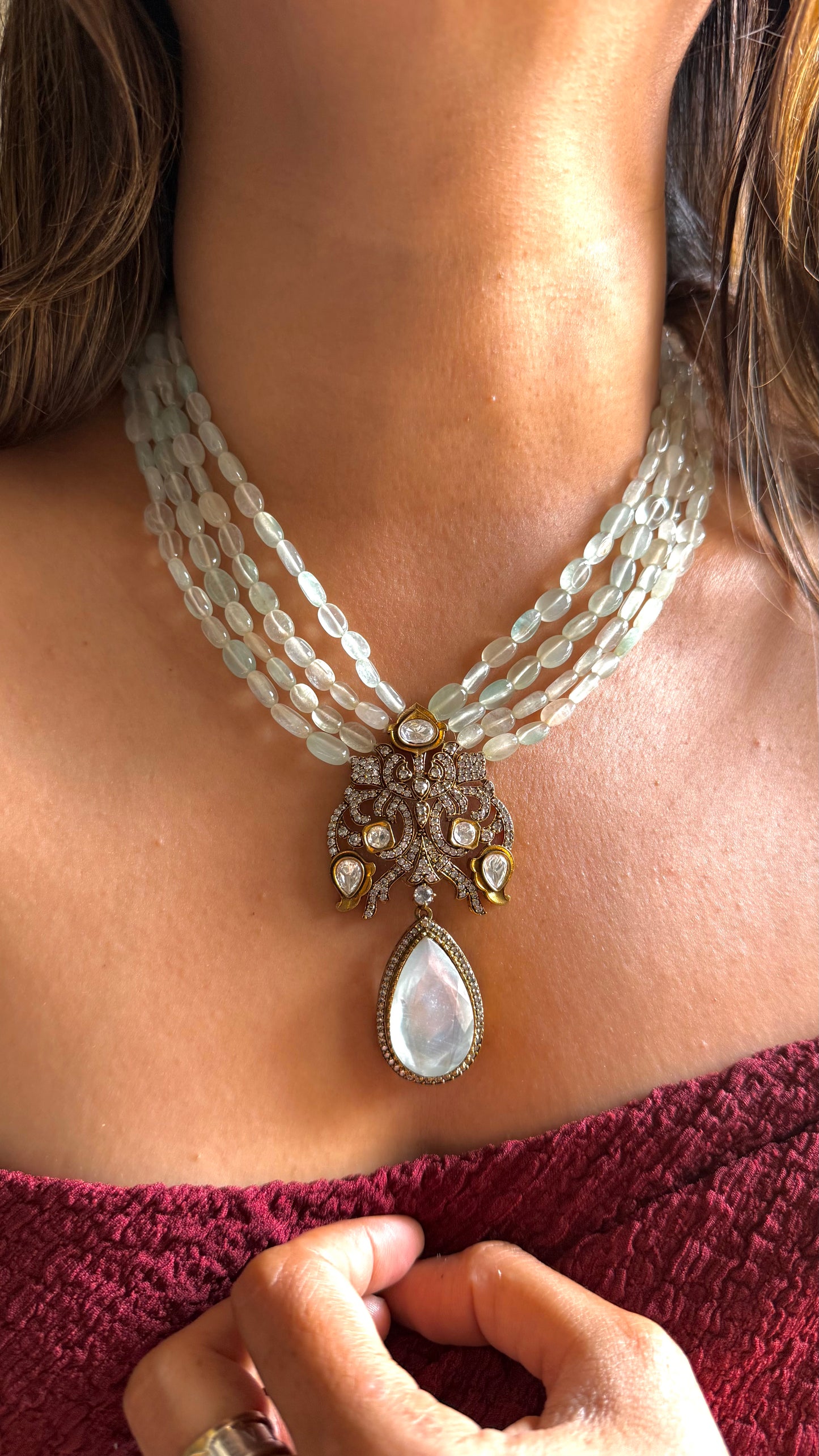 Mint string & Mother of Pearl victorian necklace