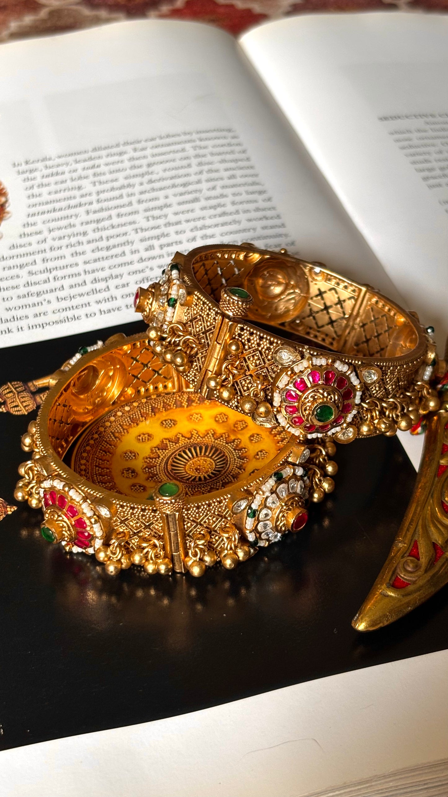 Rani pink & emerald with gungroo detailing openable Bangles