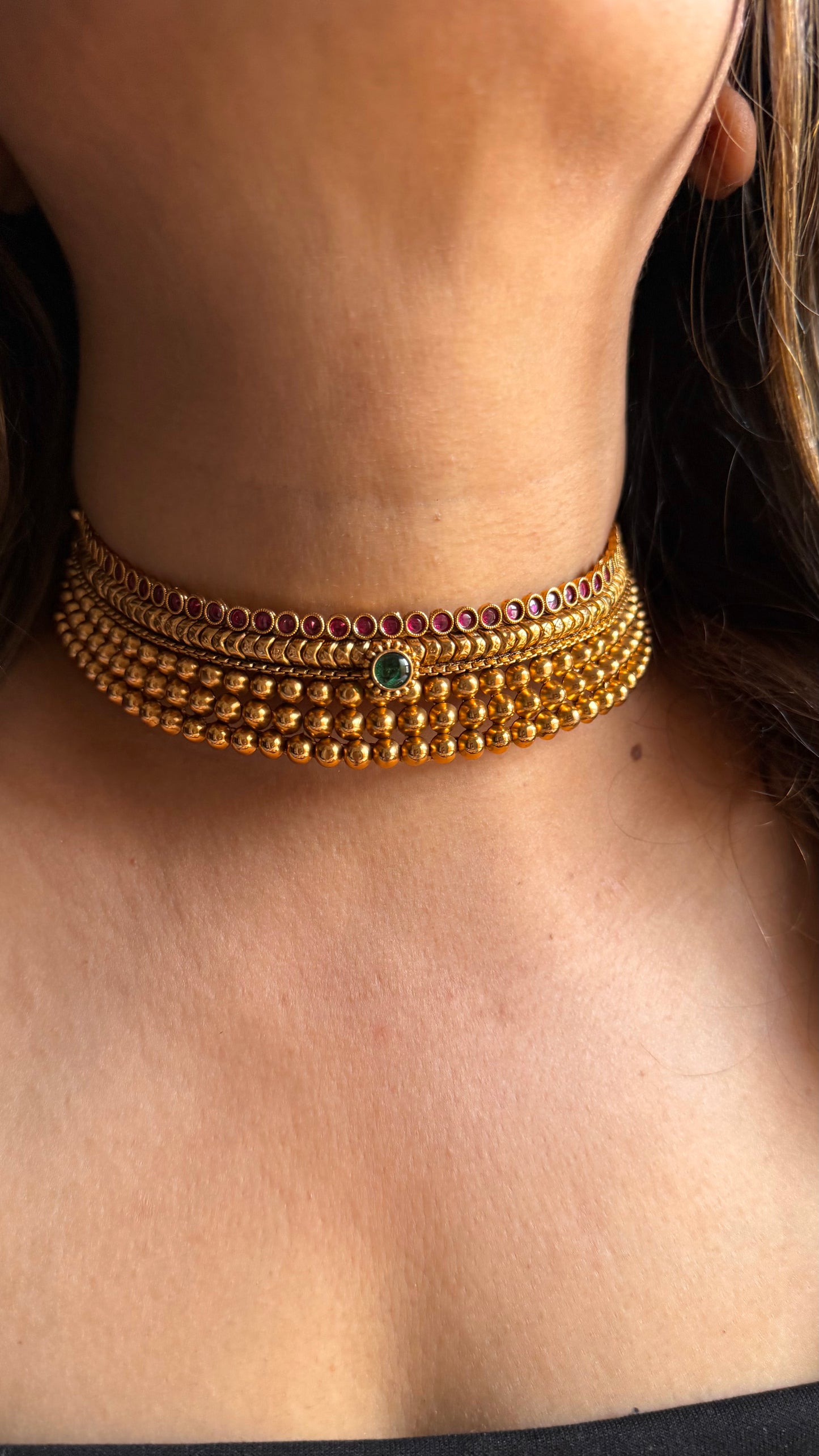 Maharashtra and gold emerald floral choker